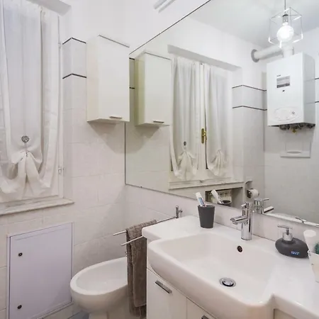 Old Port 4 Beds Apartmán