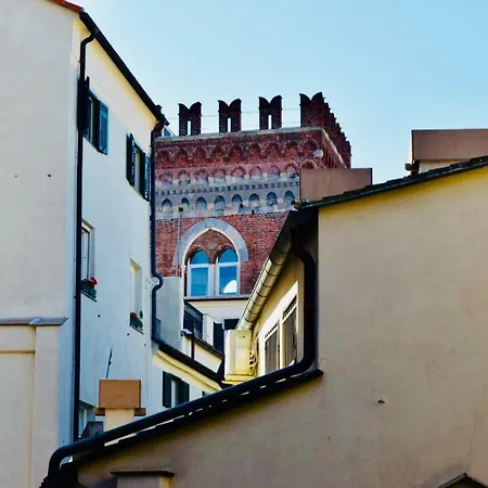 Apartment Old Port 4 Beds Genoa