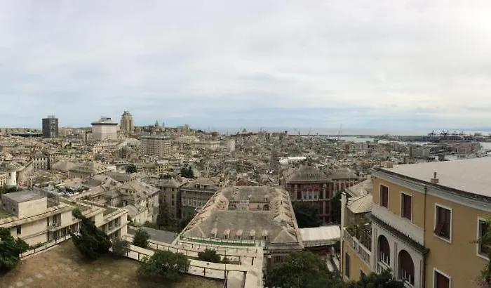 Old Port 4 Beds Apartmán *